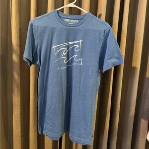 BILLABONG Tee - Medium 💙